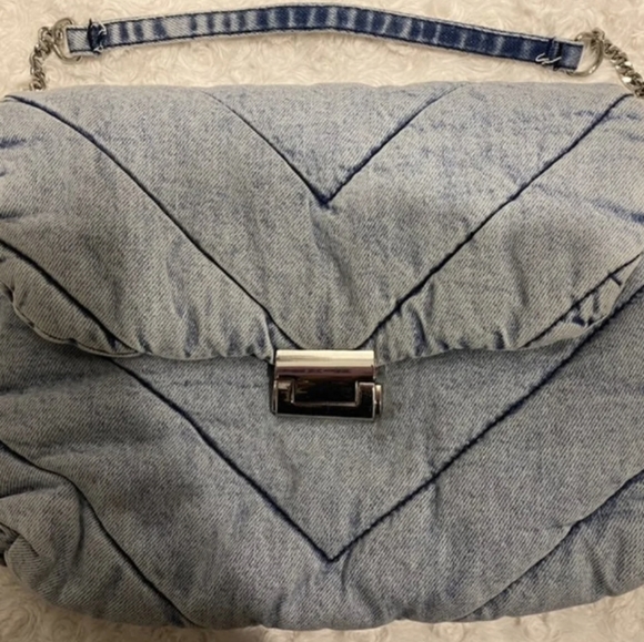 Zara - Picture 5 of 12